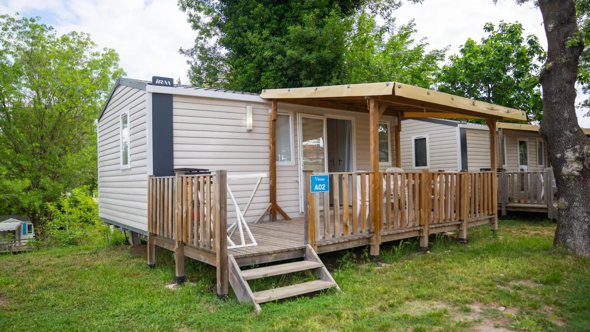 Camping Parc Bellevue Cannes Campsite